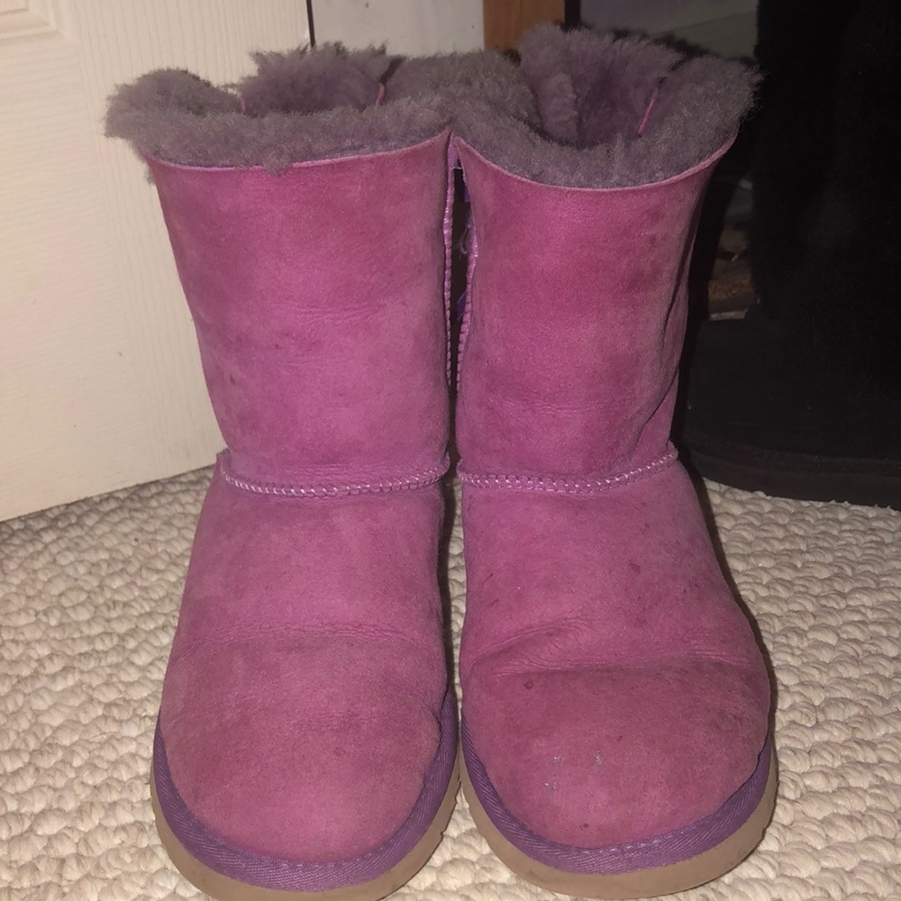 Magenta pink bow tie Ugg’s